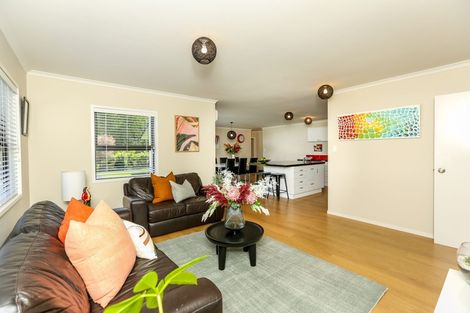 Photo of property in 5 Aspen Place, Whalers Gate, New Plymouth, 4310