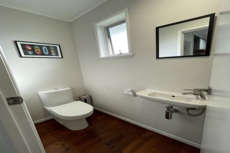 Photo of property in 1/73 Hellyers Street, Birkdale, Auckland, 0626