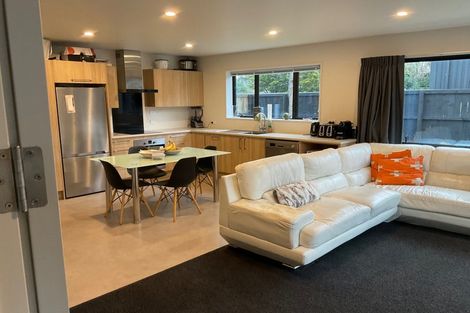 Photo of property in 2/20b Wharenui Road, Upper Riccarton, Christchurch, 8041