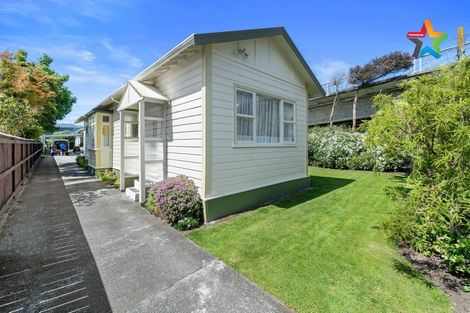 Photo of property in 2a Pharazyn Street, Melling, Lower Hutt, 5010