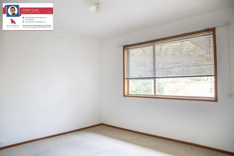 Photo of property in 1/38 Akoranga Drive, Northcote, Auckland, 0627