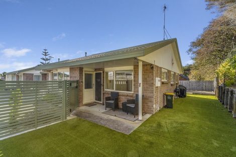 Photo of property in 15b Ross Grove, Paraparaumu, 5032