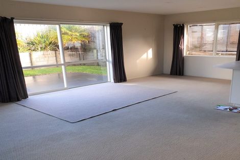 Photo of property in 3a Stevenson Road, Clarks Beach, 2122