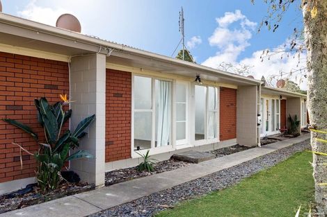 Photo of property in 2/17 Glengarry Road, Glen Eden, Auckland, 0602
