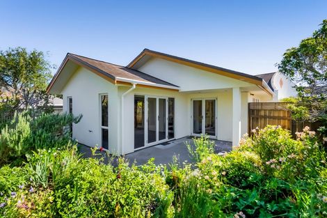 Photo of property in 363b Mangorei Road, Merrilands, New Plymouth, 4312