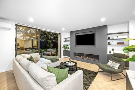 Photo of property in 2/35 Saint James Avenue, Papanui, Christchurch, 8053