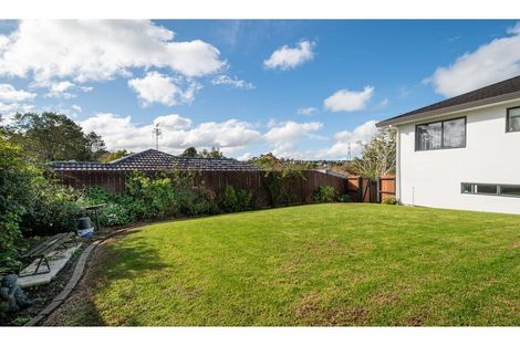 Photo of property in 13 Zefiro Drive, Massey, Auckland, 0614