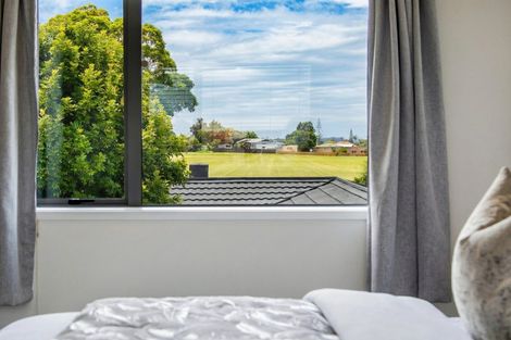 Photo of property in 89 Taikata Road, Te Atatu Peninsula, Auckland, 0610