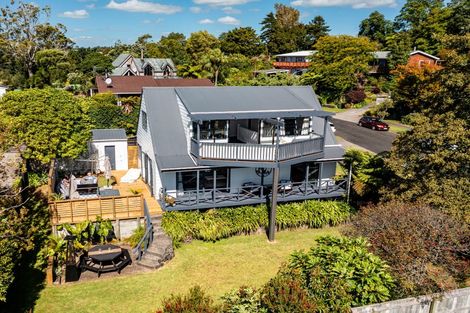 Photo of property in 3 Lindaver Grove, Merrilands, New Plymouth, 4312
