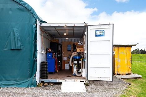 Photo of property in 456 Barrett Road, Omata, New Plymouth, 4374