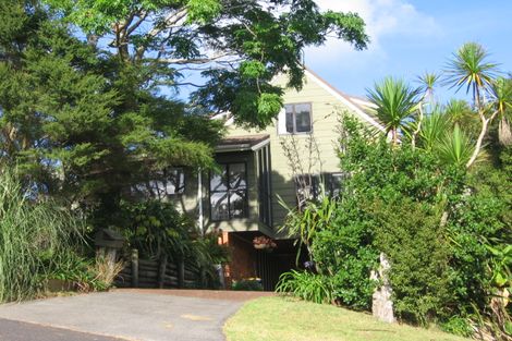 Photo of property in 3 Tranquil Glade, Hillcrest, Auckland, 0627