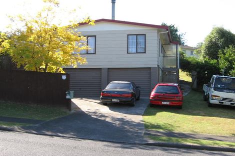 Photo of property in 17 Topliss Drive, Northcross, Auckland, 0632