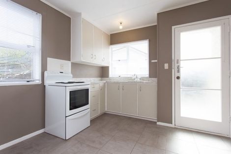 Photo of property in 4/104 Alma Road, Gonville, Whanganui, 4501