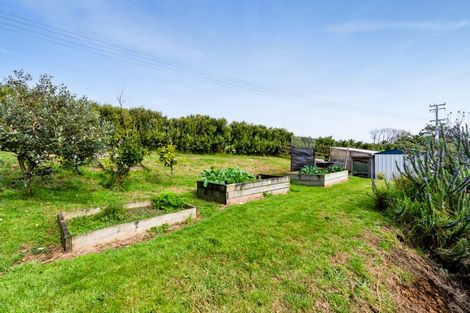 Photo of property in 333 Paraite Road, Paraite, New Plymouth, 4373