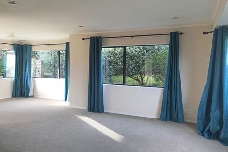 Photo of property in 11 Chiania Place, Somerville, Auckland, 2014