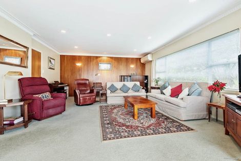 Photo of property in 5 Elizabeth Place, Mairangi Bay, Auckland, 0630