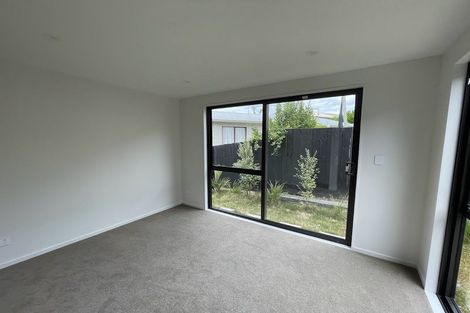 Photo of property in 8/101 Hobsonville Road, West Harbour, Auckland, 0618