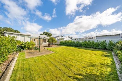 Photo of property in 3 Malone Road, Waterloo, Lower Hutt, 5011
