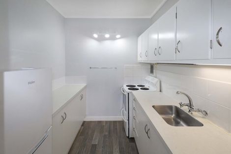 Photo of property in Hobson Court Flats, 77/70 Hobson Street, Thorndon, Wellington, 6011