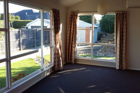 Photo of property in 14 Hurunui Street, Cracroft, Christchurch, 8025