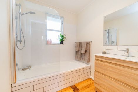 Photo of property in 66 Phillips Street, Sanson, 4817