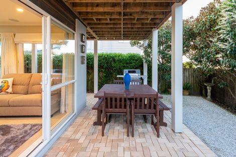 Photo of property in 2/35 Kowhai Road, Mairangi Bay, Auckland, 0630