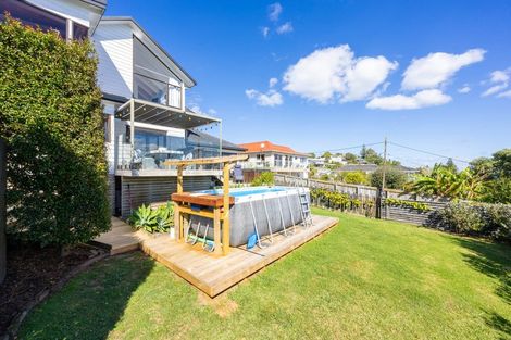 Photo of property in 1126 Whangaparaoa Road, Tindalls Beach, Whangaparaoa, 0930