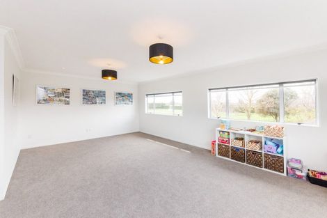 Photo of property in 56 Waughs Road, Aorangi, Feilding, 4775