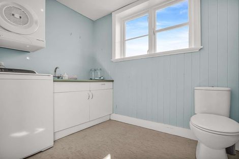 Photo of property in 121 Selwyn Street, Somerfield, Christchurch, 8024