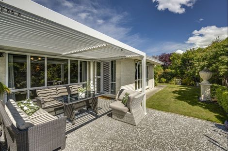Photo of property in 2 Fern Grove, Taradale, Napier, 4112