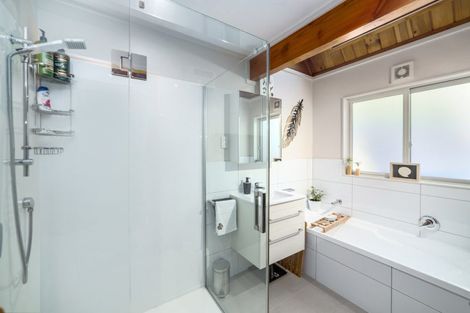 Photo of property in 71 Underhill Road, Featherston, 5710