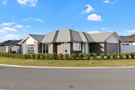 Photo of property in 70 Awataha Crescent, Pyes Pa, Tauranga, 3110