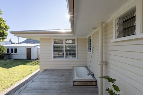 Photo of property in 8 Pitau Road, Mount Maunganui, 3116