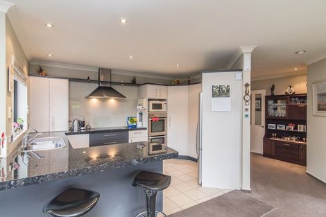 Photo of property in 7 Datum Way, Paraparaumu, 5032