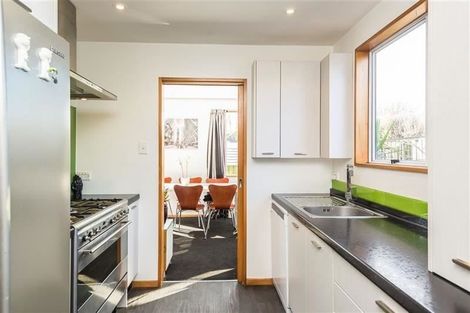 Photo of property in 1a Dulles Place, Papanui, Christchurch, 8053