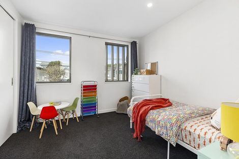 Photo of property in 4/24 Tamar Street, Island Bay, Wellington, 6023
