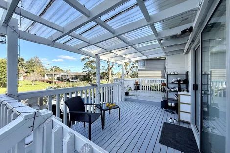 Photo of property in 38 Larissa Avenue, Henderson, Auckland, 0610