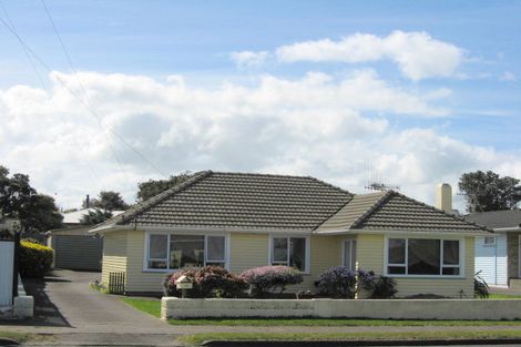 Photo of property in 44 Cornfoot Street, Castlecliff, Whanganui, 4501