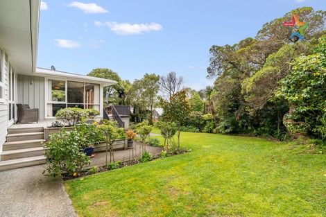 Photo of property in 98b Manuka Street, Stokes Valley, Lower Hutt, 5019