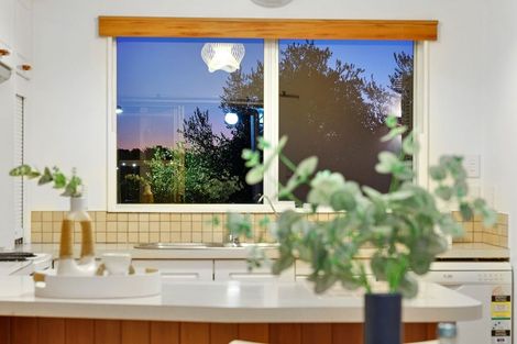 Photo of property in 7 Napier Grove, Waikanae Beach, Waikanae, 5036