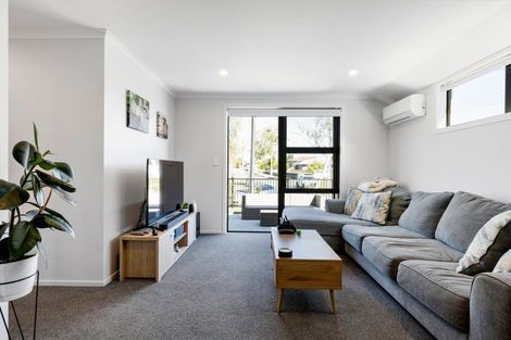 Photo of property in 1/15 Mabian Crescent, Deanwell, Hamilton, 3206