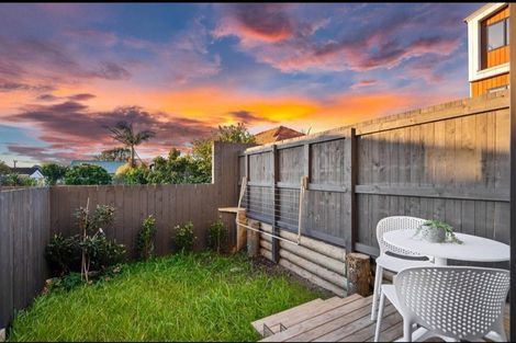 Photo of property in 6/6 Harrison Avenue, Belmont, Auckland, 0622