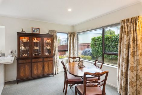 Photo of property in 115 Hillcrest Road, Raumati Beach, Paraparaumu, 5032