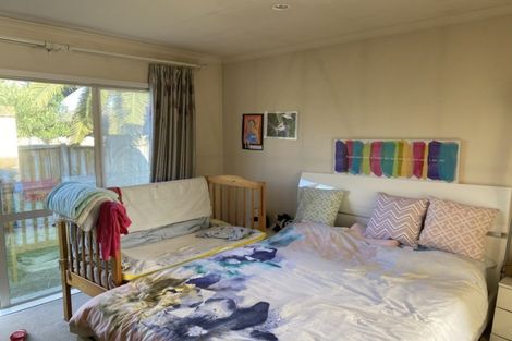Photo of property in 30 Glencalder Place, Wattle Downs, Auckland, 2103