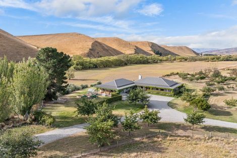 Photo of property in 333 Ardgour Road, Tarras, Cromwell, 9383