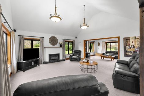 Photo of property in 443 Stoney Creek Road, Kelvin Grove, Palmerston North, 4470