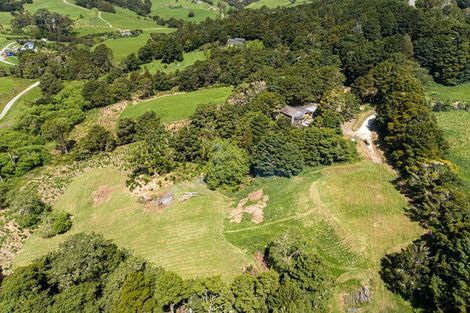 Photo of property in 581 Valley Road, Kaiwaka, 0573