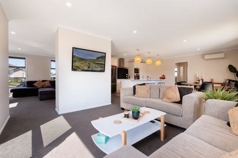 Photo of property in 3 Te Kio Crescent, Papamoa Beach, Papamoa, 3118