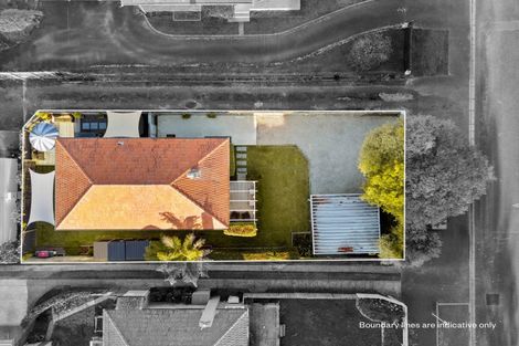Photo of property in 44 Casey Avenue, Fairfield, Hamilton, 3214