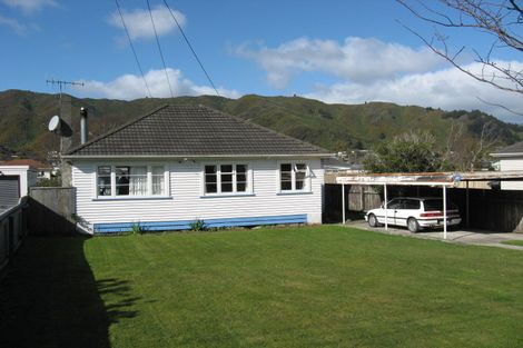 Photo of property in 176 Wellington Road, Wainuiomata, Lower Hutt, 5014